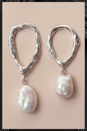 Asymmetric Drop Pearl Earrings | Free Delivery - Quick Shipping